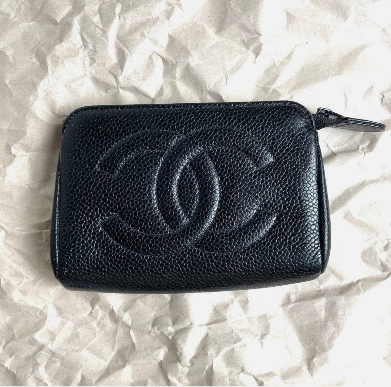 Vintage Chanel cosmetic pouch - caviar skin