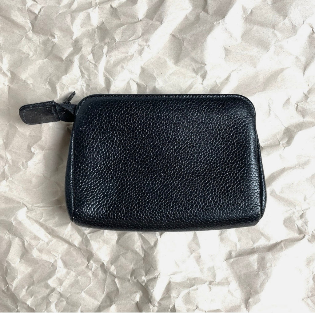 Vintage Chanel cosmetic pouch - caviar skin