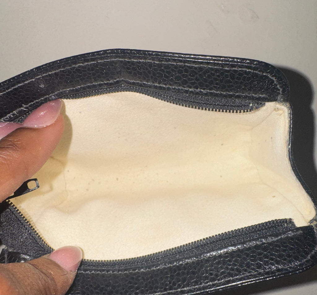 Vintage Chanel cosmetic pouch - caviar skin
